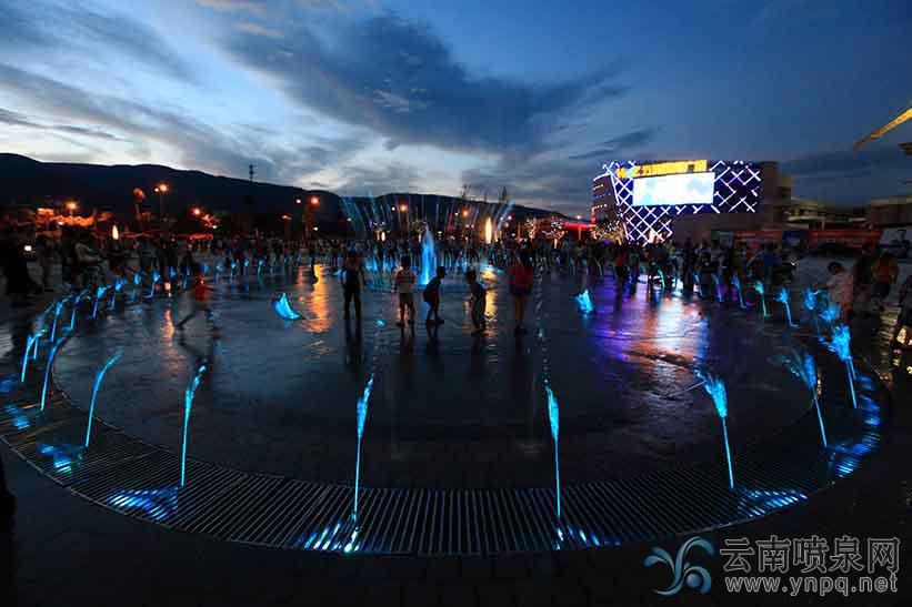 云南省保山市五洲国际广场音乐喷泉