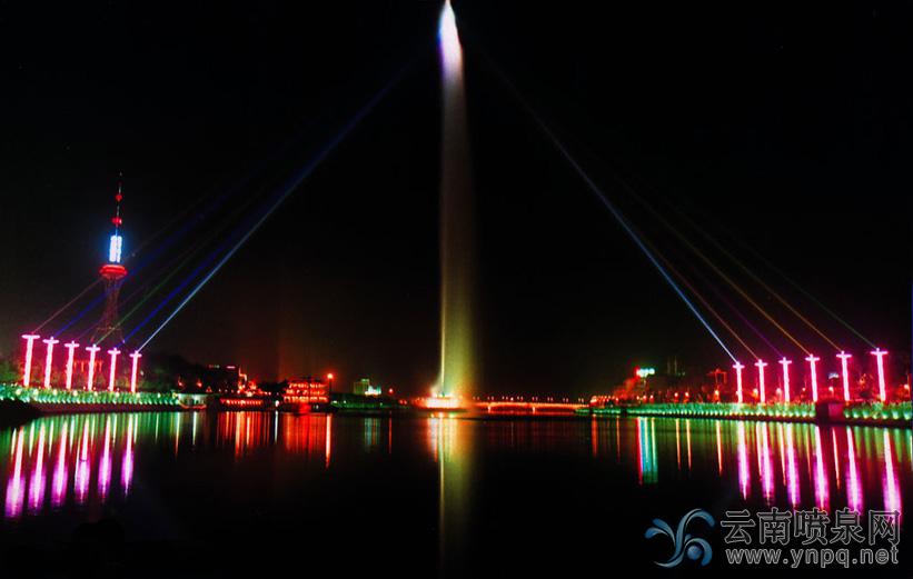 亚洲第一高喷泉（河源新丰江大型综合音乐喷泉