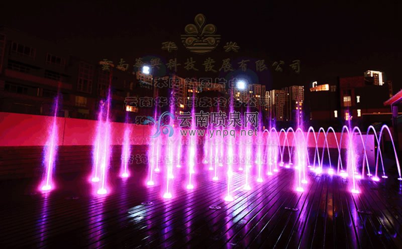 <b>玻光喷泉设计-昆明市龙江苏斯双语幼儿园互动趣味玻光音乐喷泉</b>